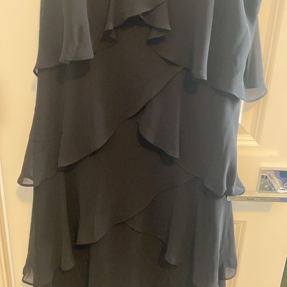 Dress - Picture 3 of 11